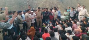 कस्तूरबा गांधी आवासीय विद्यालय में छात्राओं से मारपीट का आरोप, वार्डन हटाई गई, जांच जारी….