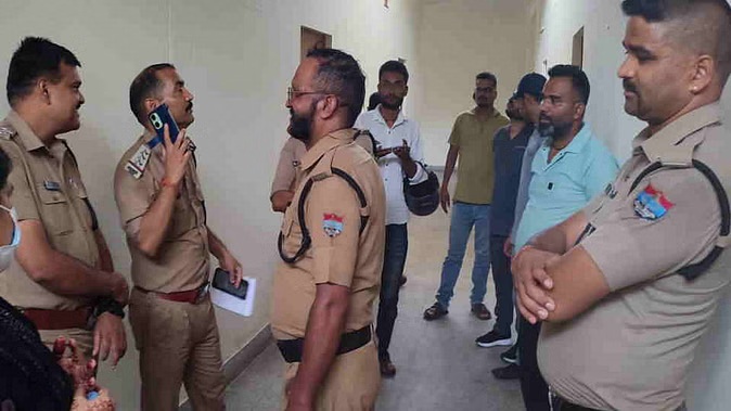student commits suicide