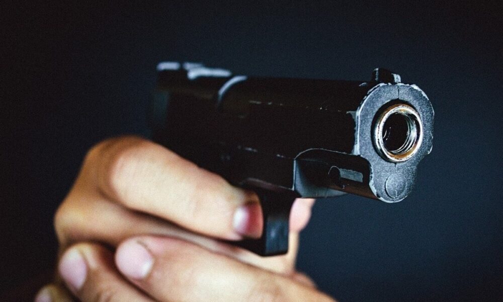 देहरादून मे फायरिंग