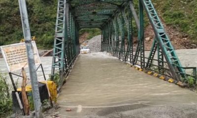 यमुना नदी उफान पर