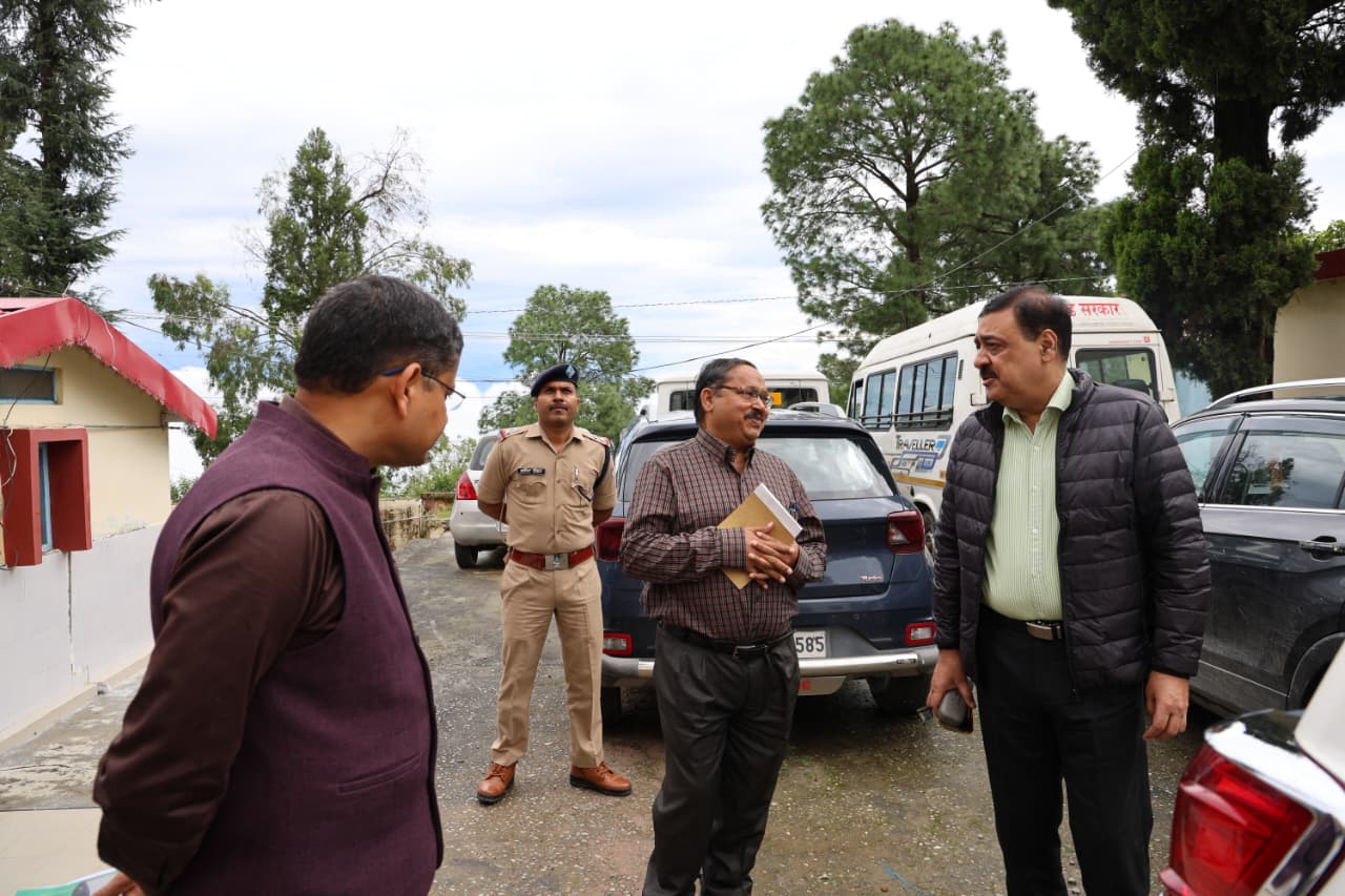 गढ़वाल मंडल आयुक्त विनय शंकर पांडेय
