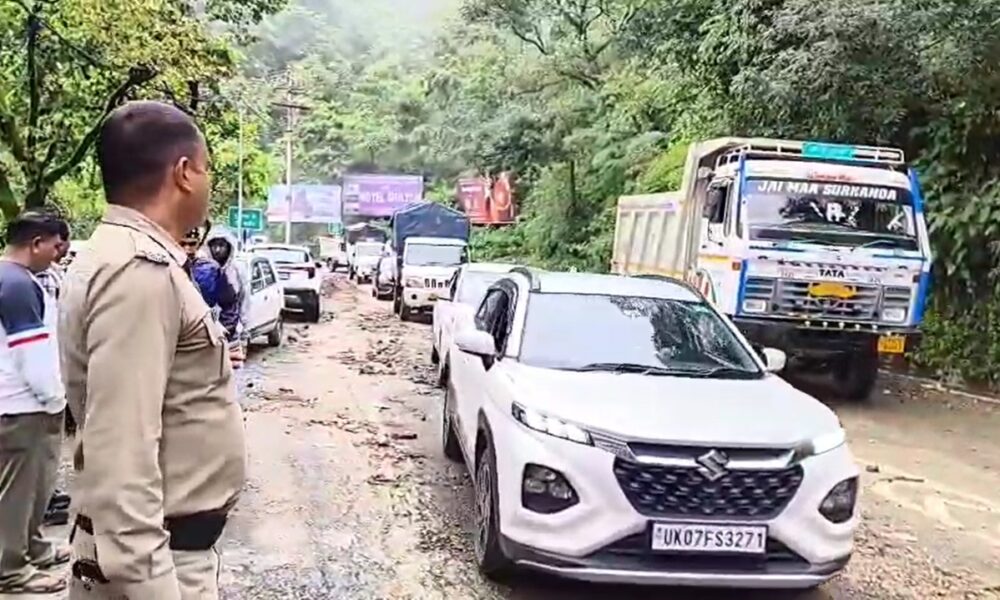 देहरादून-मसूरी मार्ग अपडेट