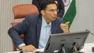 देहरादून में बार में आग की घटना पर DM का एक्शन, बार का लाइसेंस 15 दिन के लिए सस्पेंड