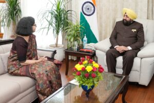राज्यपाल गुरमीत सिंह से IGNFA की डायरेक्टर ने की मुलाकात, पर्यावरण संरक्षण संबंधी पहल की दी जानकारी