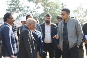 जिलाधिकारी ने स्मार्ट सिटी ग्रीन बिल्डिंग का निरीक्षण किया, जून 2026 तक पूरा करने के दिए सख्त निर्देश