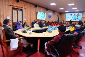 सीएम धामी ने कैंप कार्यालय में सुना “मन की बात” कार्यक्रम, कहा- ये जनता से सीधे संवाद का प्रभावी माध्यम