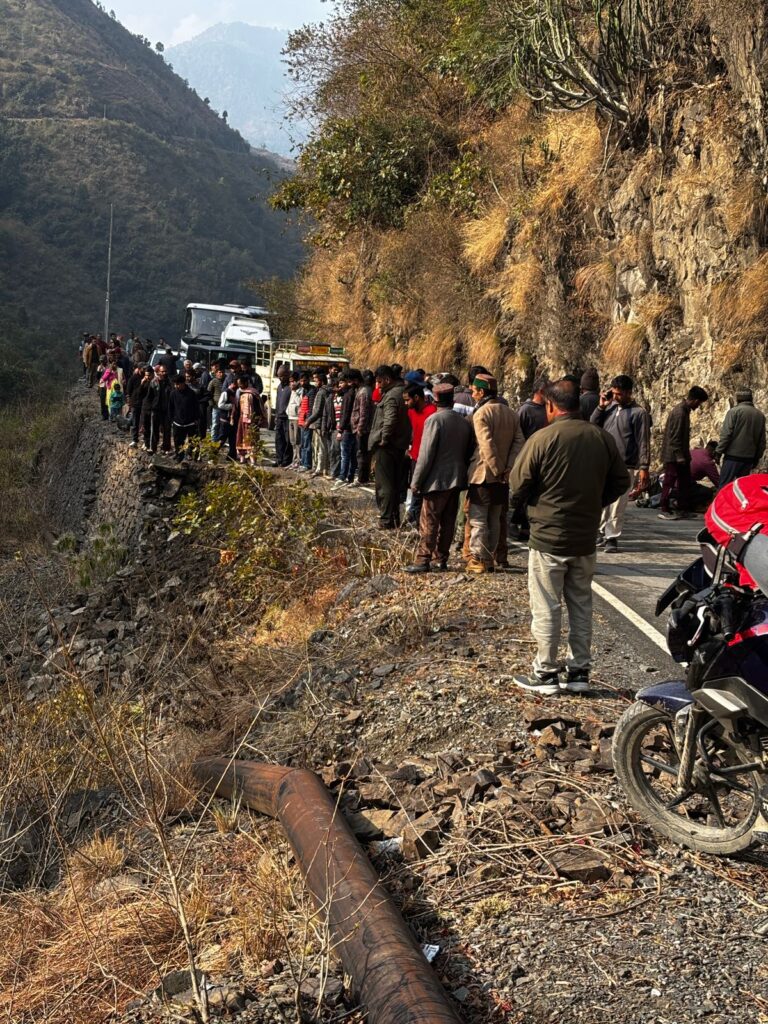 Dehradun accident news 