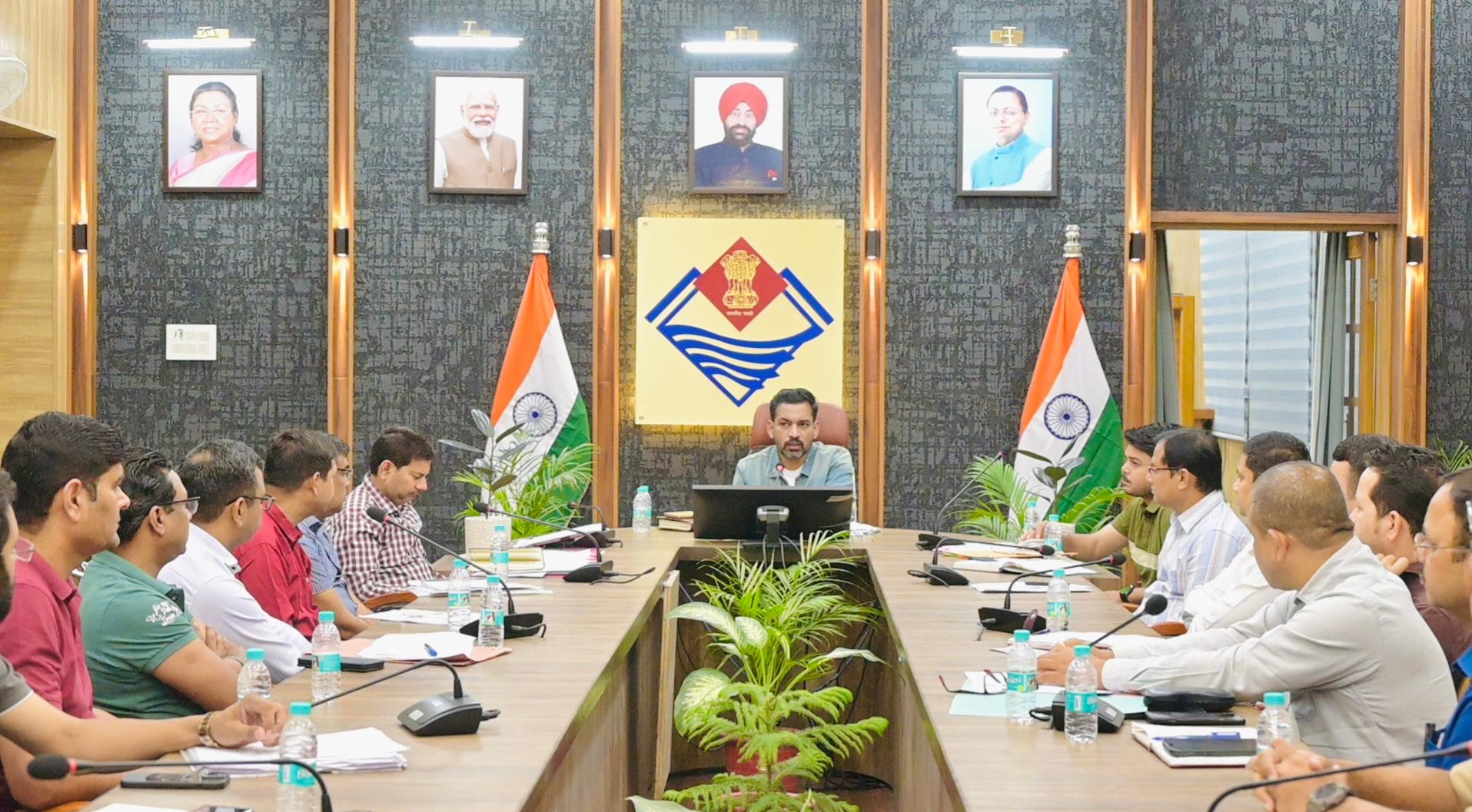 Dehradun DM disaster management meeting