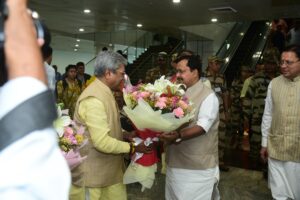 भाजपा के राष्ट्रीय अध्यक्ष नितिन नवीन पहुंचे देहरादून, पार्टी कार्यकर्ताओं ने गर्मजोशी से किया स्वागत