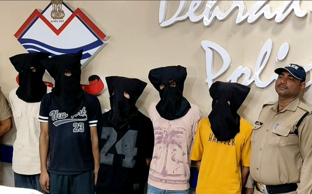 DEHRADUN NEWS 5 ARRESTED IN ONLINE BETTING