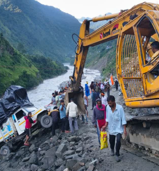 Uttarkashi Accident News Paapadganj