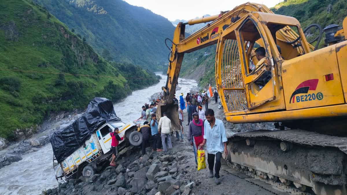 Uttarkashi Accident News Paapadganj